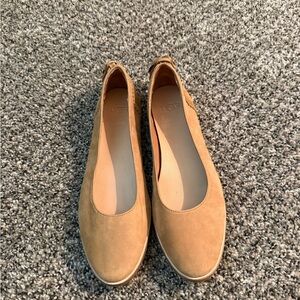 UGG Women's Tan Suede Ballet Flats